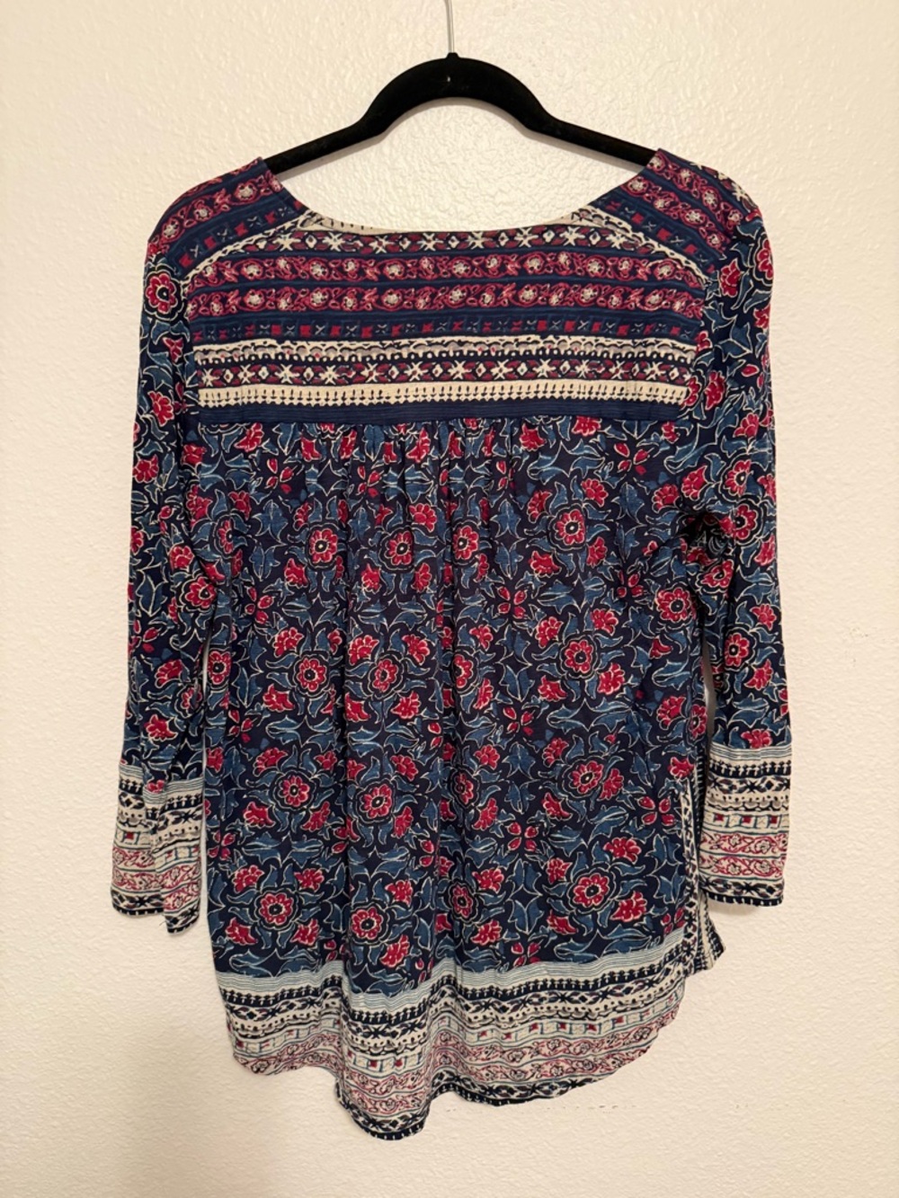 Lucky Brand Navy and Red Floral Tunic Top Size L - Picture 4 of 5